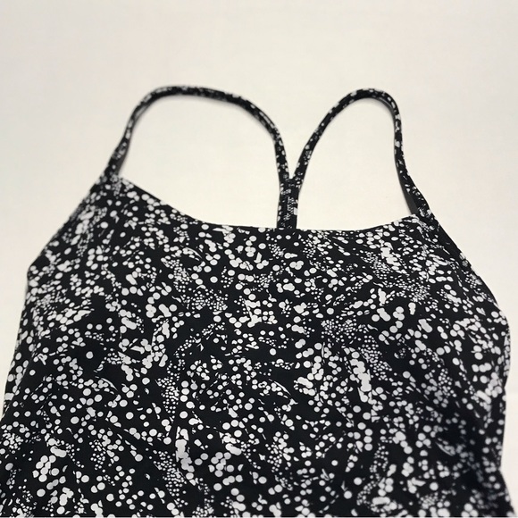 Lululemon Power Pose Tank *Light Support For A/B Cup Chirasu Black White Size 6 - Picture 3 of 8